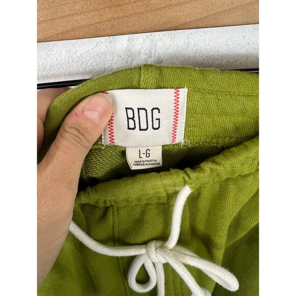 BDG Women's Elastic Waist Drawstring Shorts Stretch Olive Green Size Large - Picture 2 of 5
